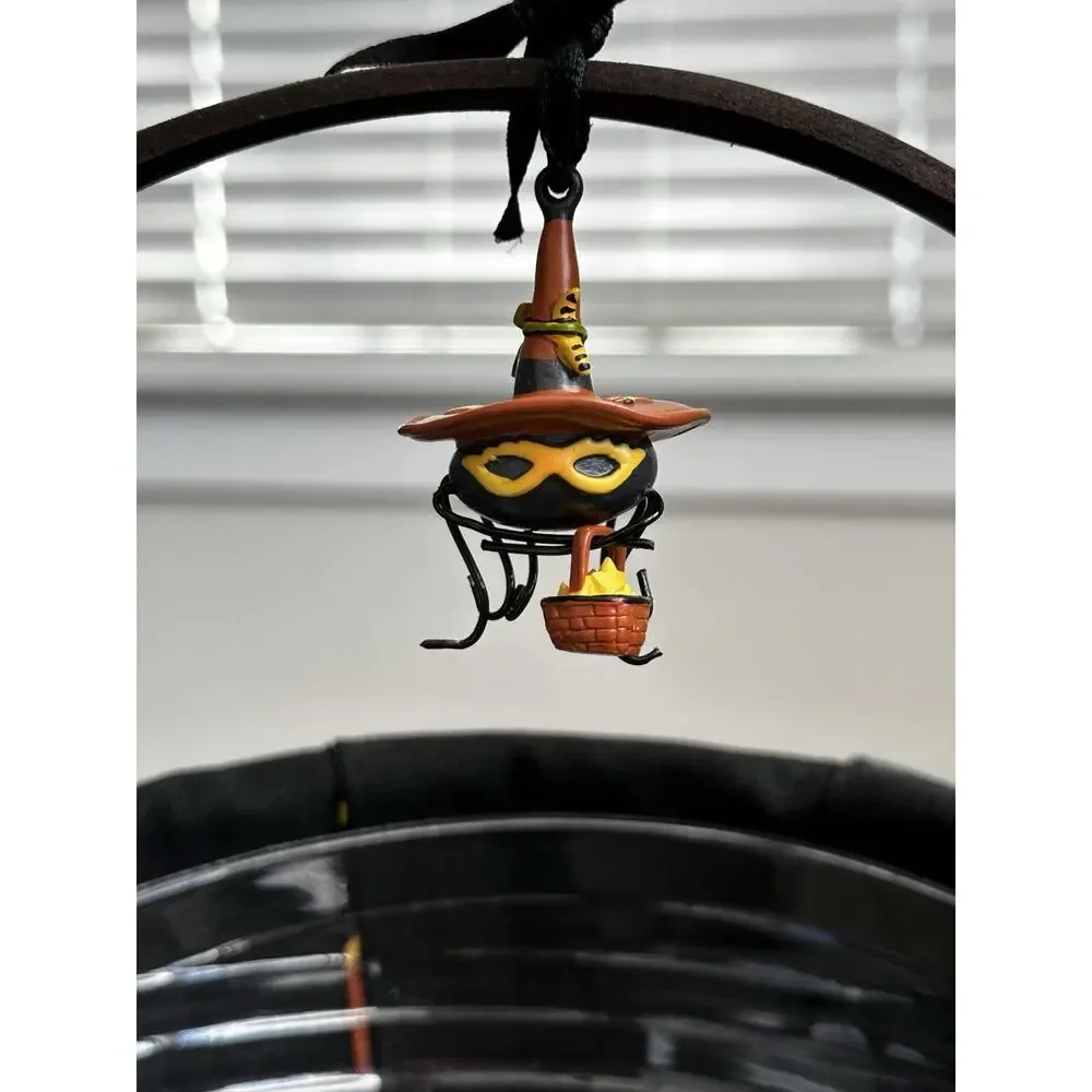 Longaberger 2006 Small Autumn Treats Basket w/ Protector Liner & Spider Charm